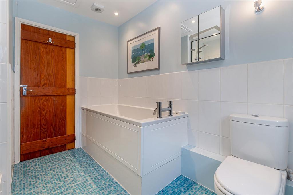 Bathroom-1.jpg