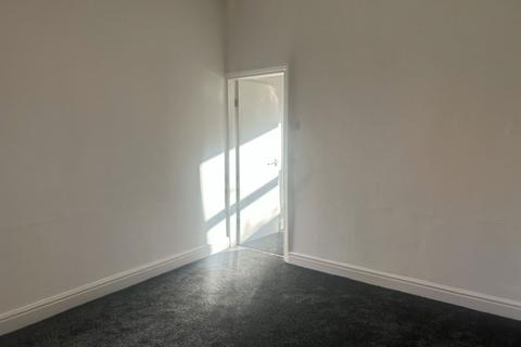 2 bedroom terraced house to rent, Nelson Street, Hyde, SK14 1PB
