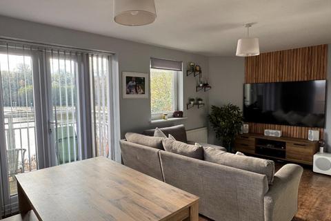 2 bedroom flat for sale, Burford Gardens, Cardiff