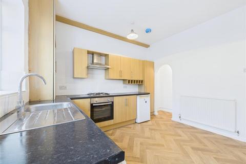 2 bedroom terraced house to rent, Wilson Street, Dronfield