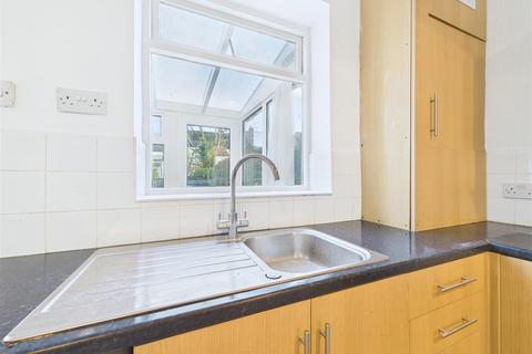 2 bedroom terraced house to rent, Wilson Street, Dronfield
