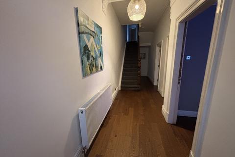 undefined, 1, Bootle L20