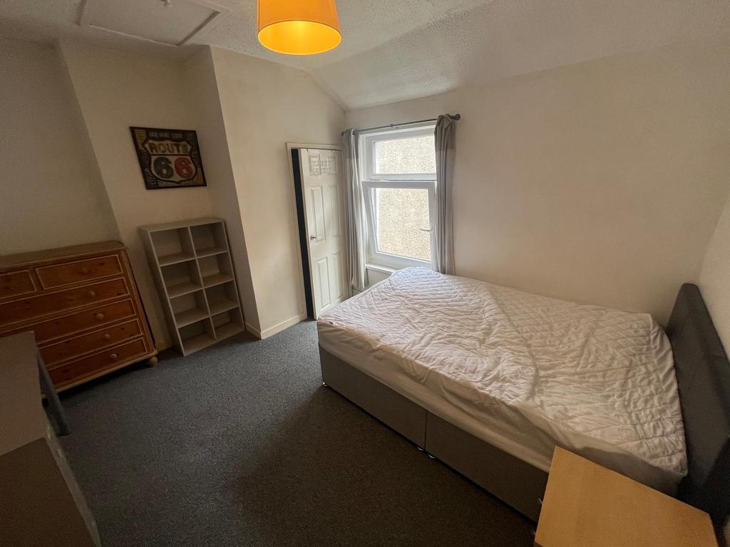 Bedroom 6