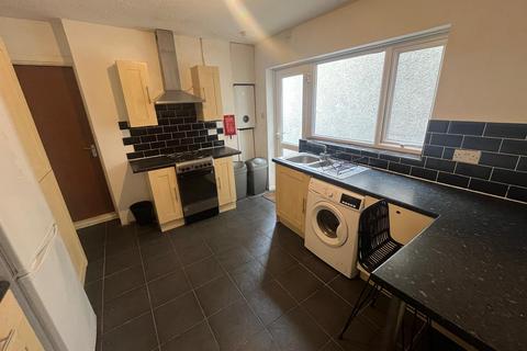 3 bedroom terraced house to rent, 57 Kinley Street St Thomas Swansea