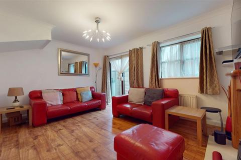 4 bedroom semi-detached house for sale, Dartington Place, Westcroft, Milton Keynes