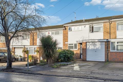 California Lane, Bushey WD23