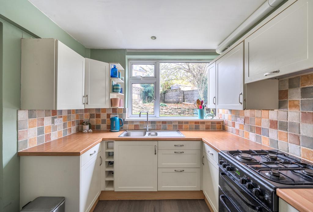 1385967-7-6929c3b...