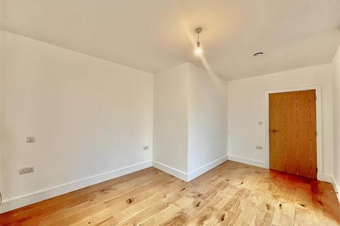 undefined, 369 Staines Road, Hounslow TW4