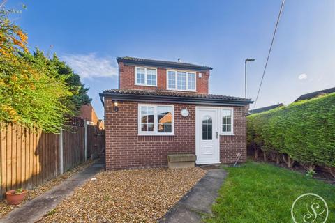 3 bedroom detached house for sale, Cranewells Drive, Leeds