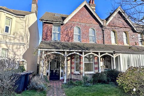 Willingdon Road, Eastbourne BN21