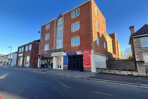 undefined, Cricklade Road, Swindon SN2