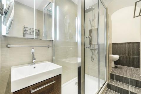 Studio for sale, Ennismore Gardens, London SW7