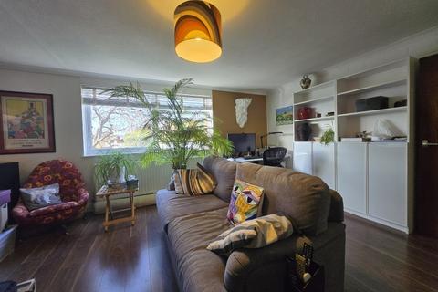 1 bedroom flat to rent, Wellington Road, Enfield, EN1