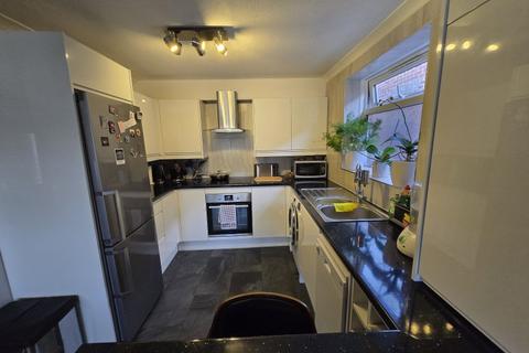 1 bedroom flat to rent, Wellington Road, Enfield, EN1