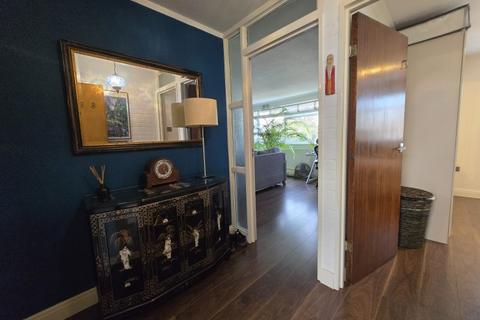 1 bedroom flat to rent, Wellington Road, Enfield, EN1