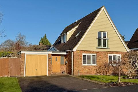 4 bedroom detached house for sale, Meadow Close, Goring RG8