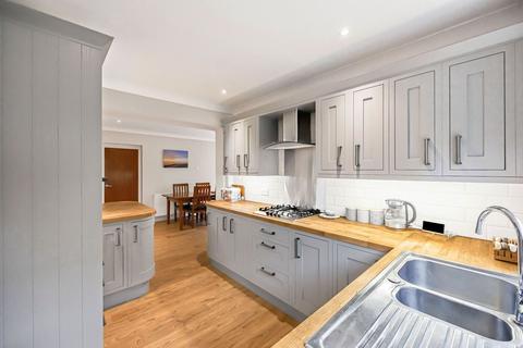 4 bedroom detached house for sale, Meadow Close, Goring RG8