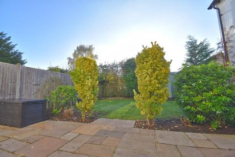 3 bedroom semi-detached house to rent, Beecot Lane, Walton-on-Thames, KT12