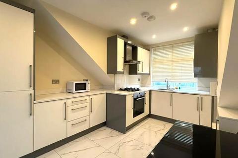 St. Peters Road, Uxbridge UB8