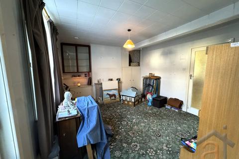 2 bedroom terraced house for sale, Southern Road, Southport, PR8 2AE