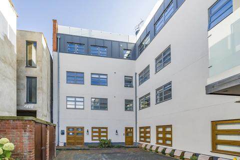 1 bedroom flat to rent, Elm Grove, London, SW19