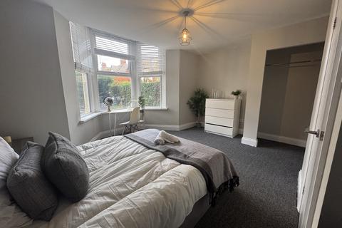 6 bedroom house of multiple occupation to rent, Dilston Road, Newcastle upon Tyne NE4