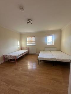 undefined, 14 Albert Gardens, Luton