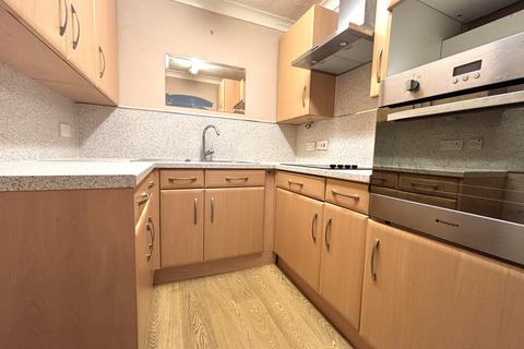 2 bedroom flat for sale, Cedarwood Legh Close, Poynton