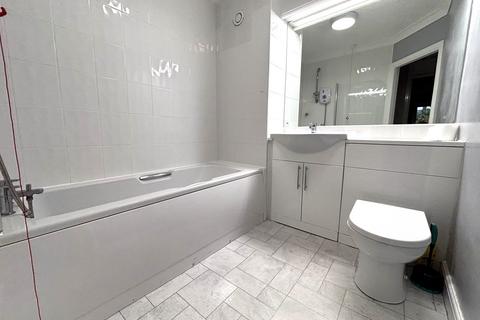 2 bedroom flat for sale, Cedarwood Legh Close, Poynton