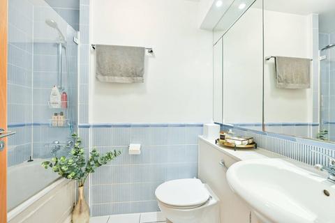 1 bedroom flat for sale, Grange Yard, Bermondsey, London, SE1