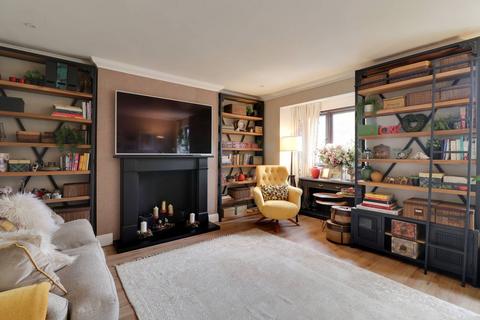 undefined, Eliot Gardens, Roehampton, London, SW15