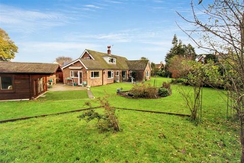undefined, Grange Walk, Wroxham
