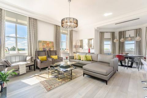 undefined, The Downs, Wimbledon, London, SW20