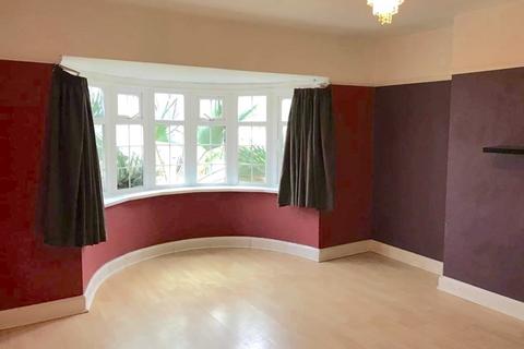 3 bedroom ground floor maisonette to rent, Chichester Avenue, Hayling Island, Havant PO11 9EZ