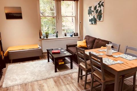 2 bedroom flat to rent, Middle Lane, Crouch End N8