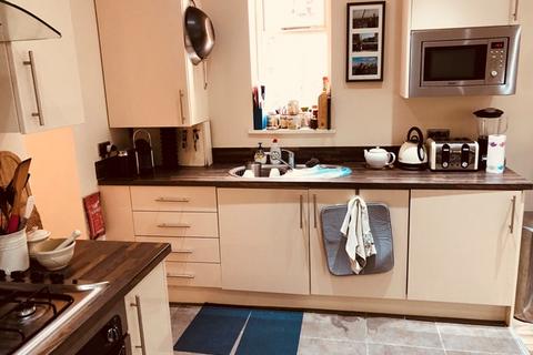 2 bedroom flat to rent, Middle Lane, Crouch End N8