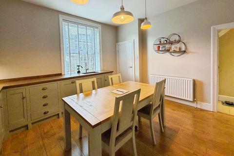 3 bedroom terraced house for sale, Eastfield Place, Sutton-in-Craven, BD20 7EX
