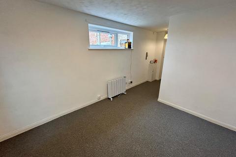 undefined, FIRST FLOOR ONE BEDROOM FLAT, NEWLY DECORATED, LOCATED ON CHRISTCHURCH ROAD - POKESDOWN
