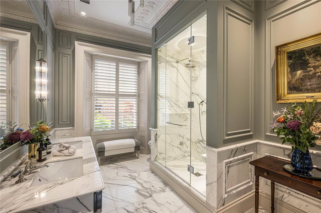 Principal Bathroom