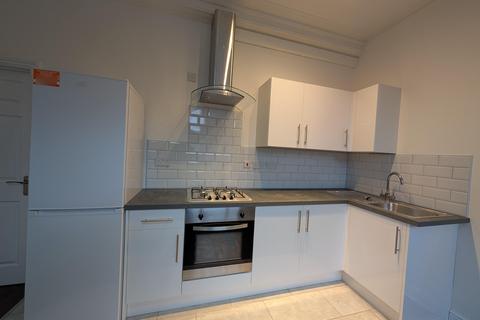 1 bedroom ground floor maisonette to rent, Middleton Hall Road, Cotteridge, Birmingham, B30