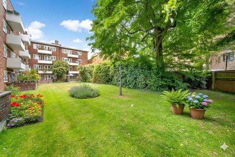 undefined, Westbridge Road, London, SW11