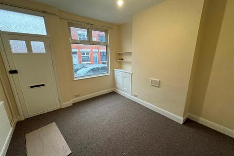 3 bedroom terraced house to rent, Mountcastle Road, Leicester LE3