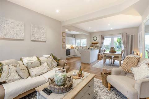 undefined, Hillsway Crescent, Mansfield