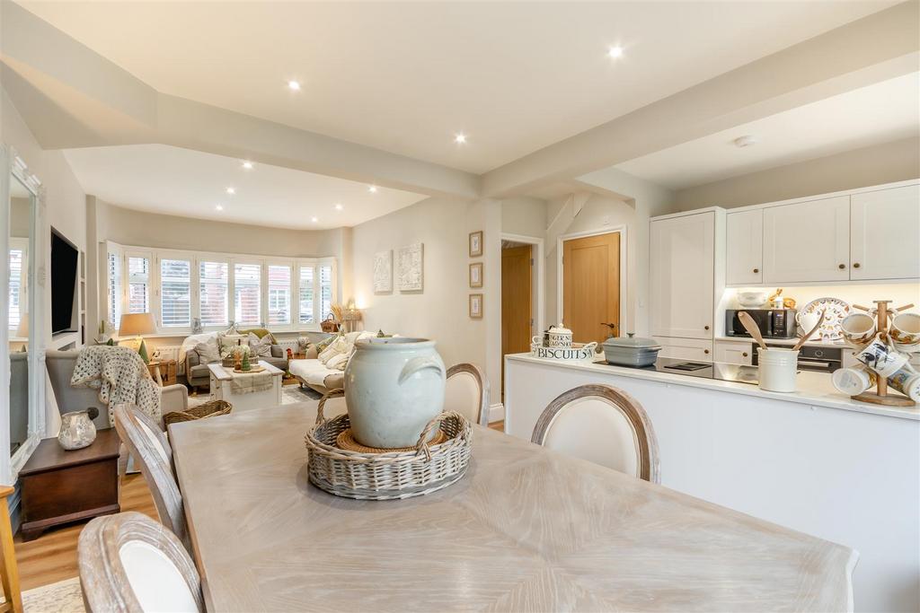 8672865-interior04.jpg