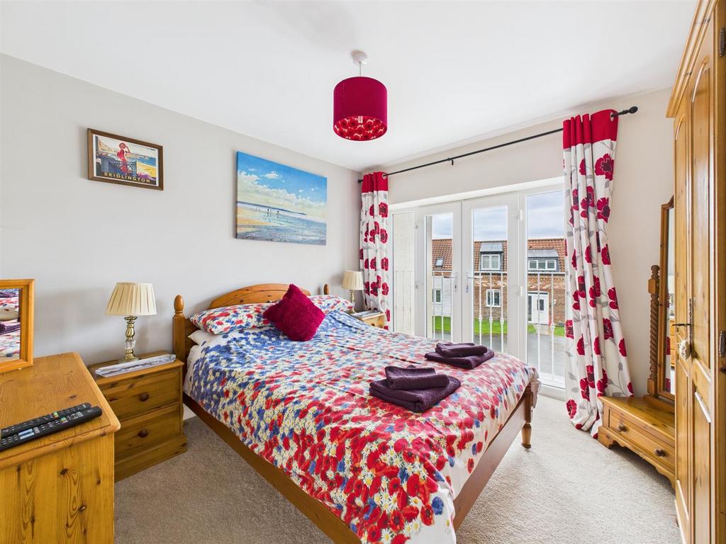 Bedroom: