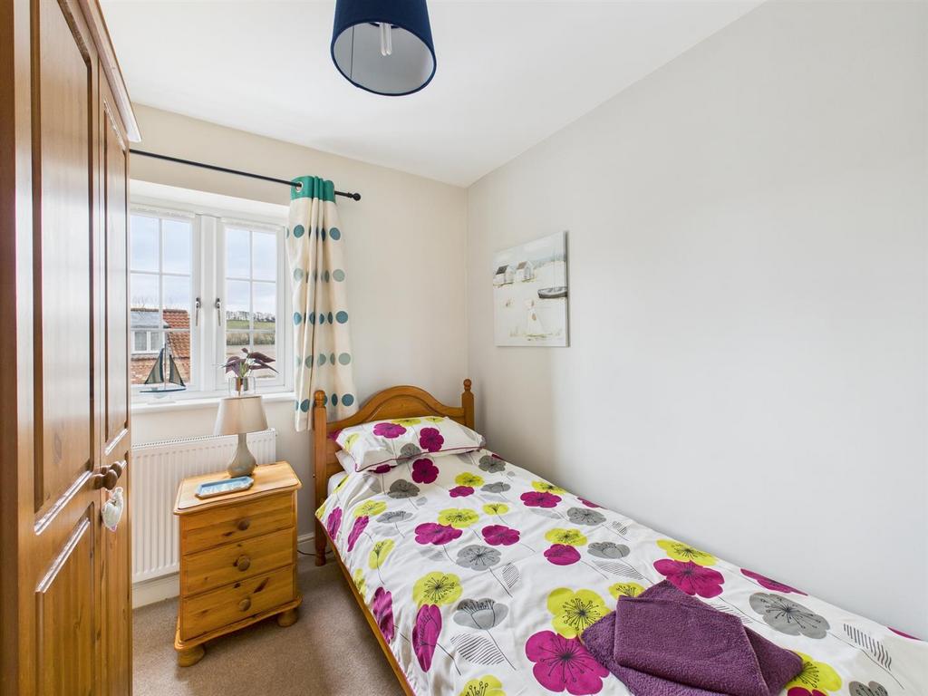 Bedroom: