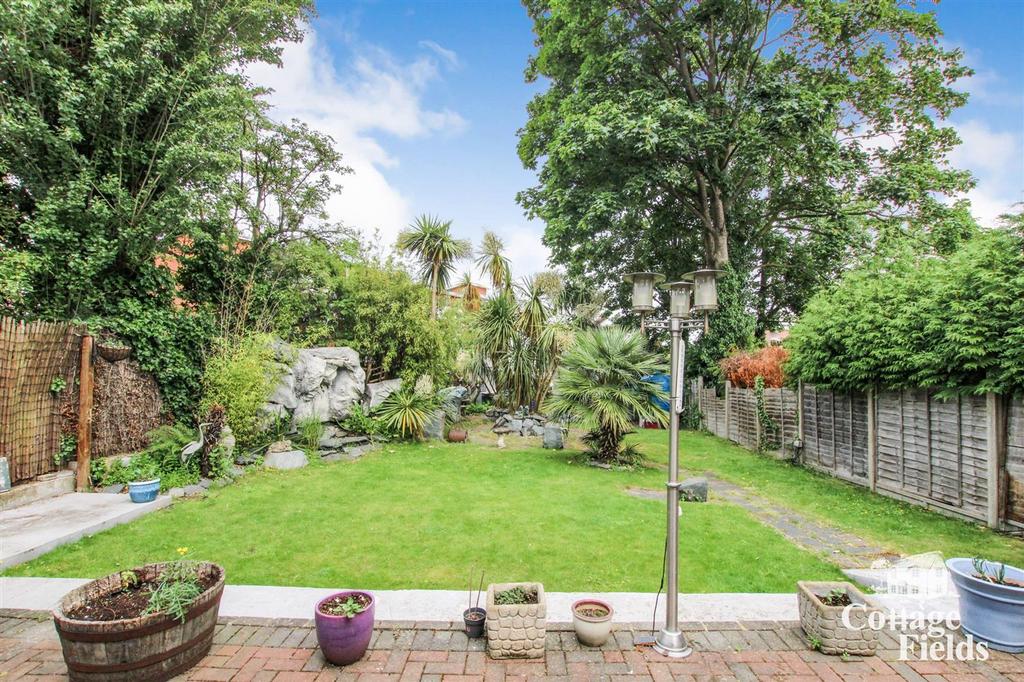 Garden (1).JPG
