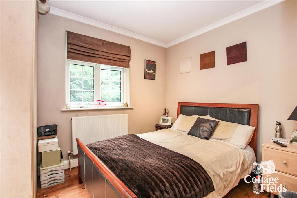 Bedroom 4.JPG
