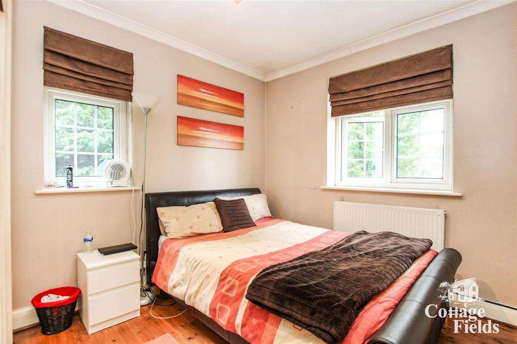 Bedroom 5.JPG