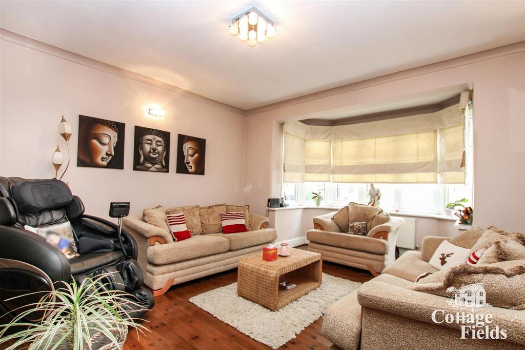 Front lounge.JPG